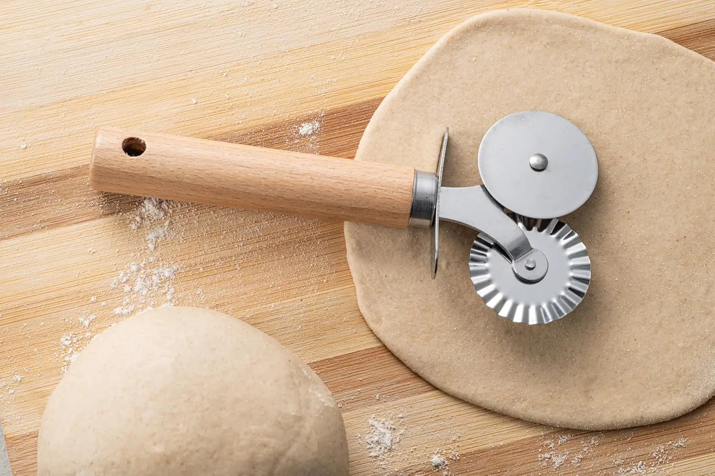 Zupa Wooden Handled Double Wheel Knife Silver Zupa