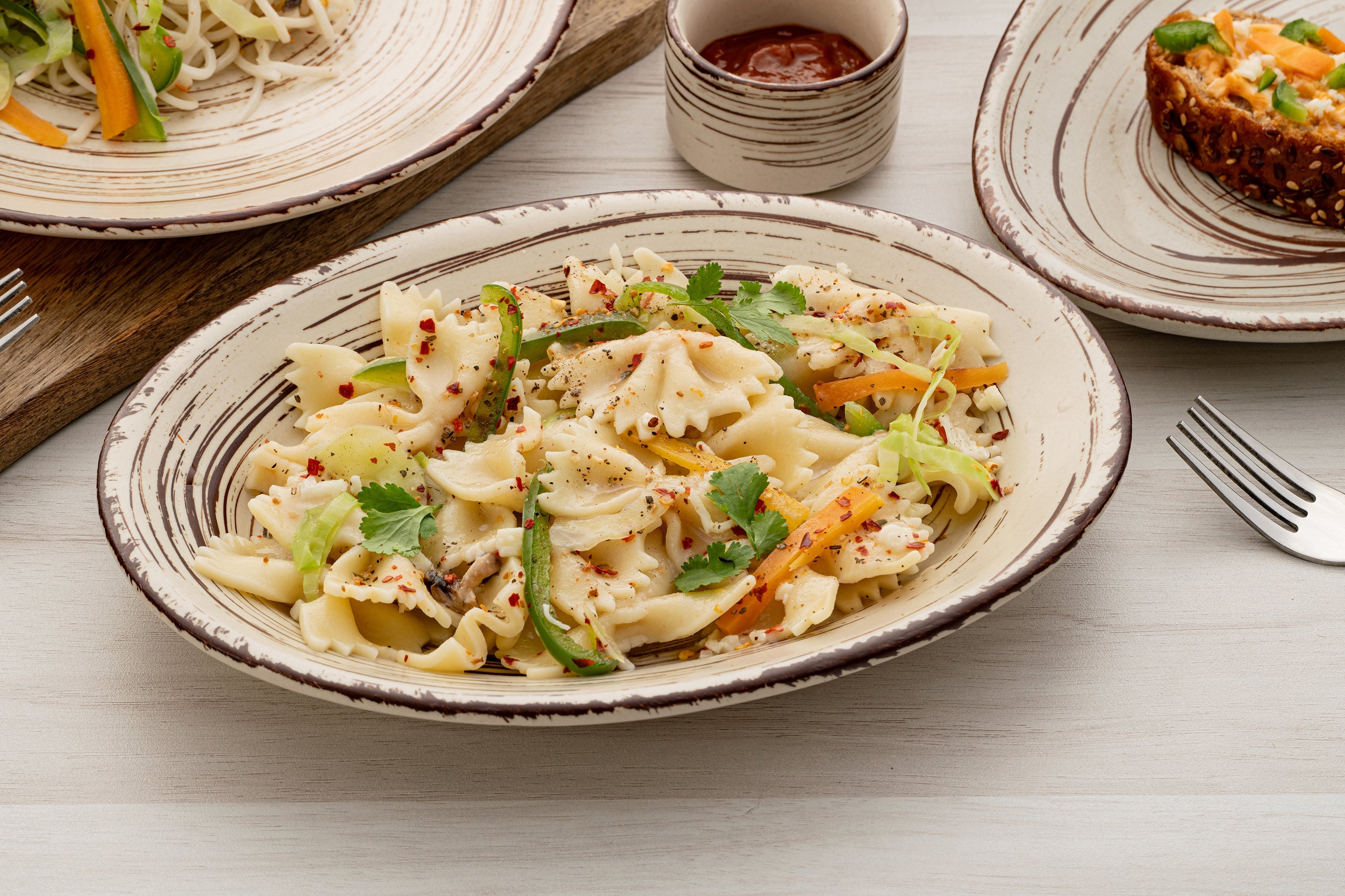 Zupa premium Oval size ceramic plate set of 24.5 X 17.5 X 3.5 Salad, Pasta, Snacks & Desserts – Lead-Free, Non-Toxic, Dishwasher Safe, Daily Use Dinnerware